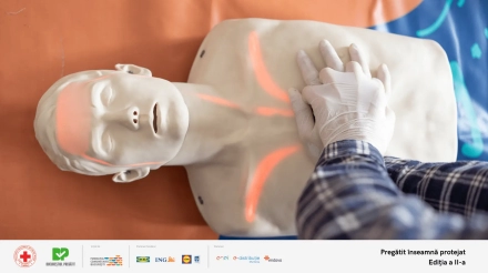 crucea-rosie-prim-ajutor-manechin